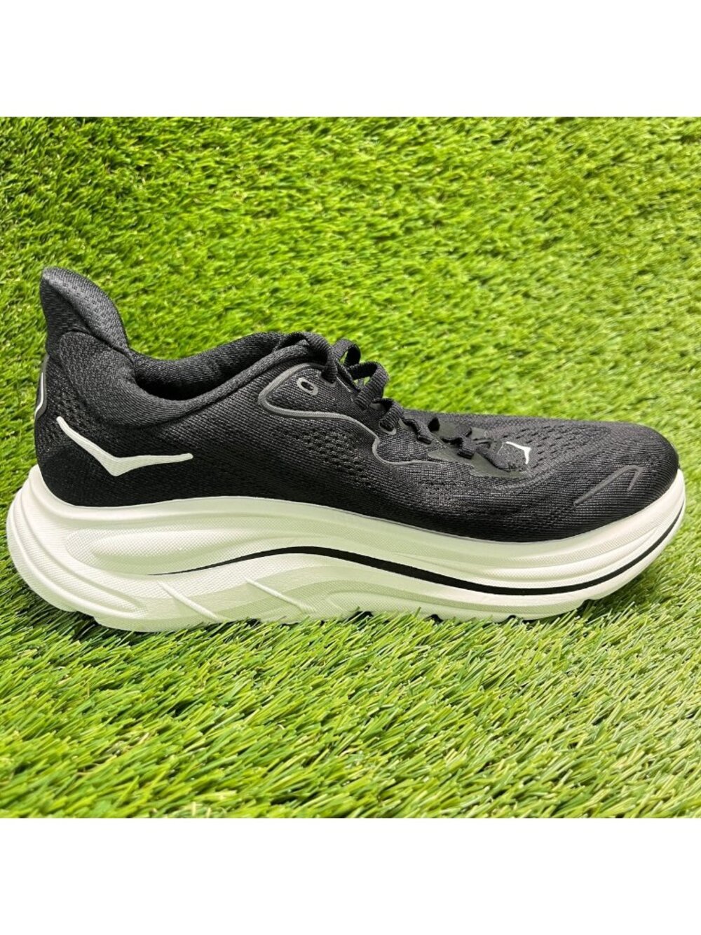 Hoka One One Clifton 10 Womens Size 8D Black White Running Shoes Sneakers - Picture 4 of 10
